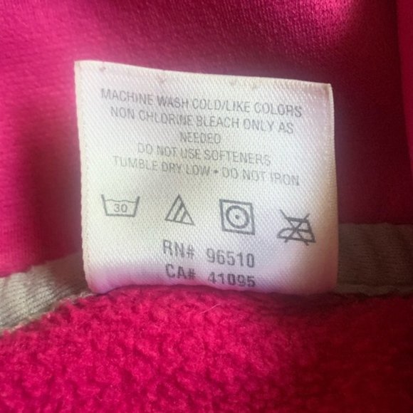 UNDER ARMOUR Magenta Pullover Hoodie Sweatshirt Size S - Picture 6 of 11